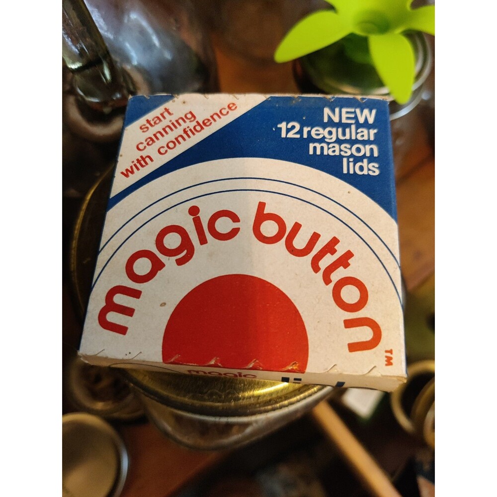 Vintage magic button Standard Mason Snap Lids Box - One Dozen- unused- sealed